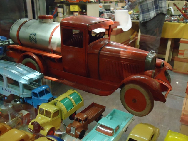 retromobile 2012 018.JPG